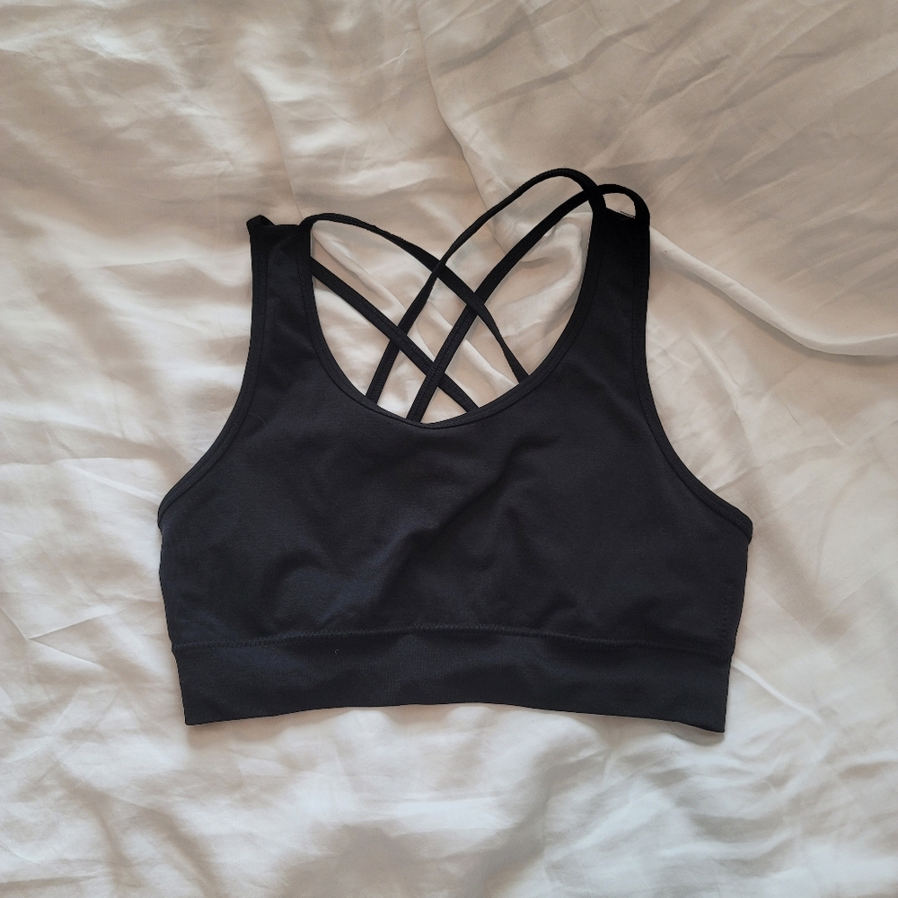Alphalete Revival Bra in Black